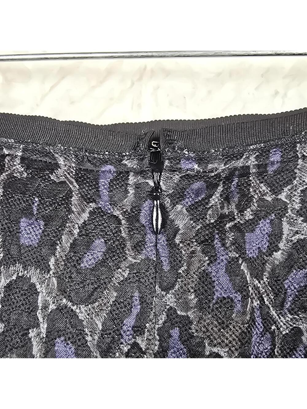 BCBGMAXAZRIA Metallic Animal Print A Line Skirt Black Blue Silver Size 0 - Picture 8 of 8